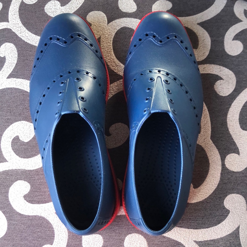 “Like New” Biion Shoes